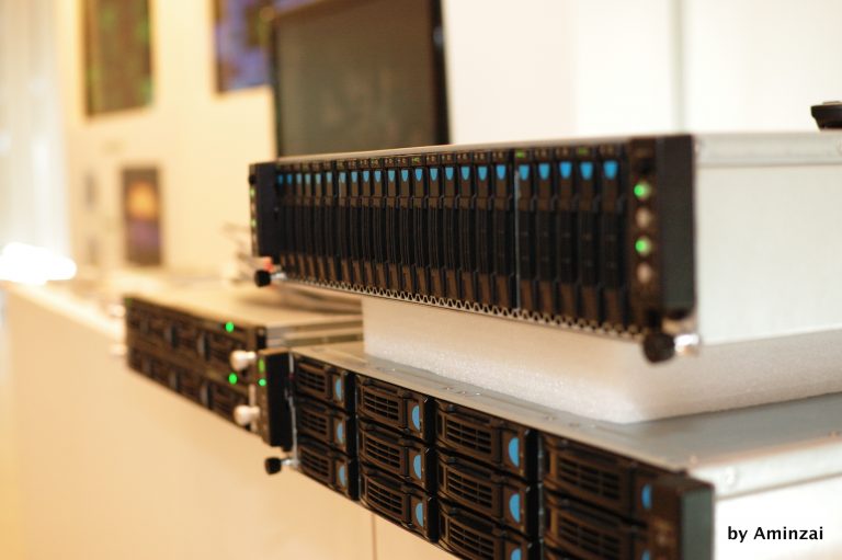 Quanta Computer cloud computing servers at COSCUP 20120819